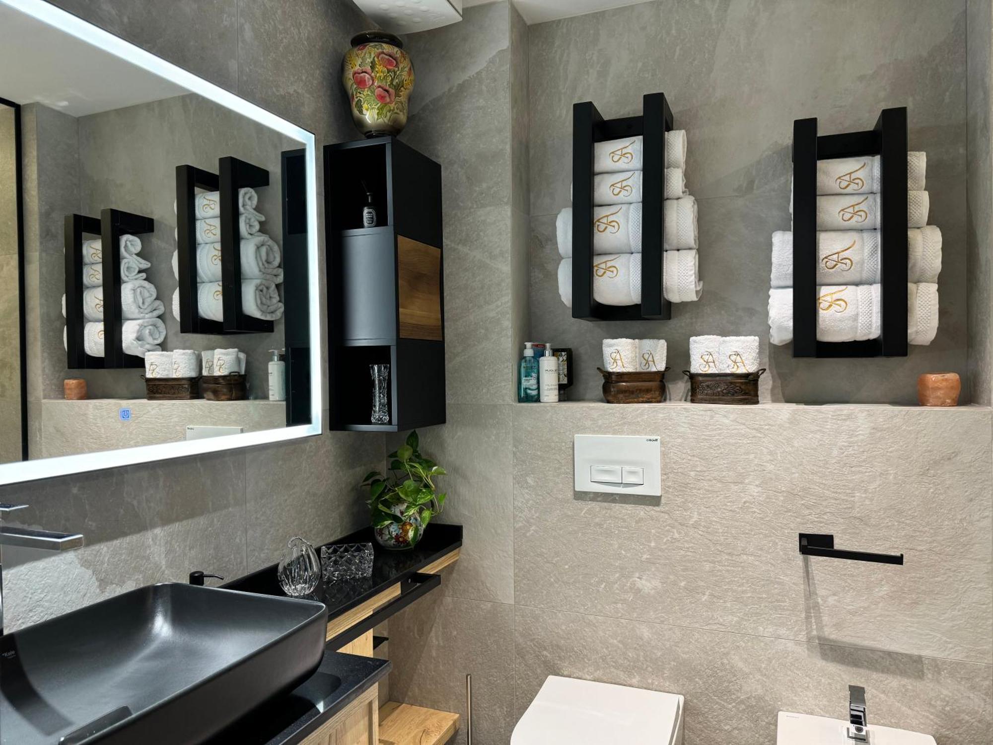 "Superattico" - Central Tirana Gorgeous Penthouse, Free Parking Exteriör bild