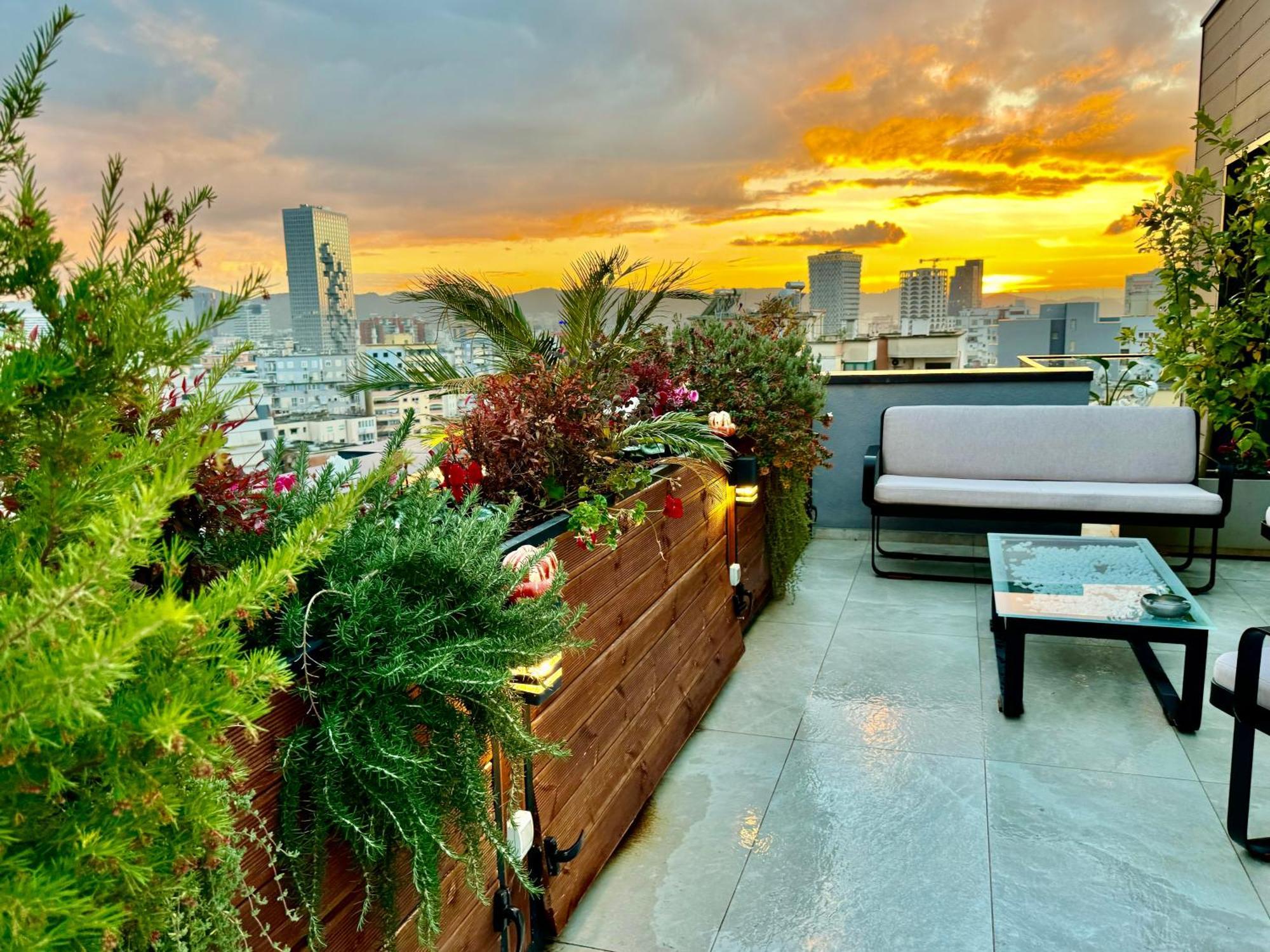 "Superattico" - Central Tirana Gorgeous Penthouse, Free Parking Exteriör bild