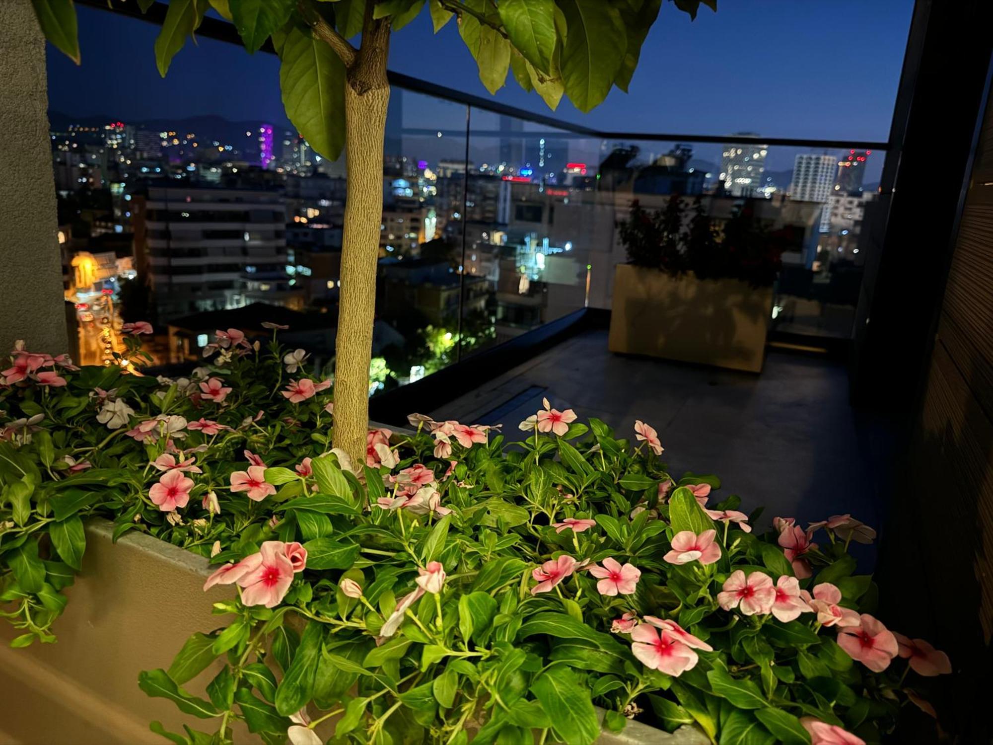 "Superattico" - Central Tirana Gorgeous Penthouse, Free Parking Exteriör bild